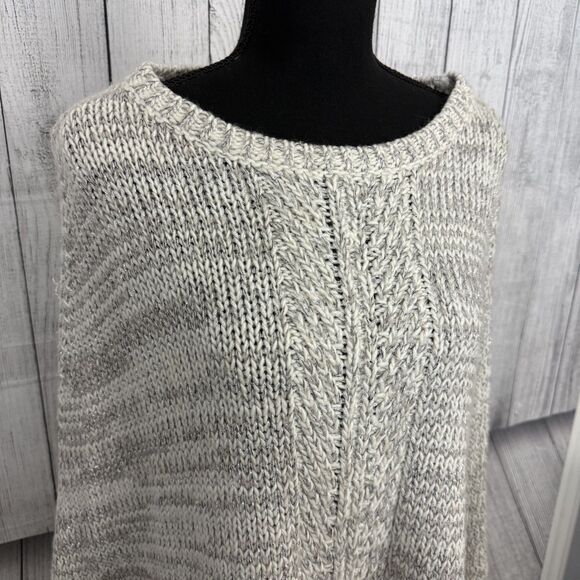 White House Black Market Women's Medium Ivory / Silver Montclair Sweater Cape - Picture 2 of 7